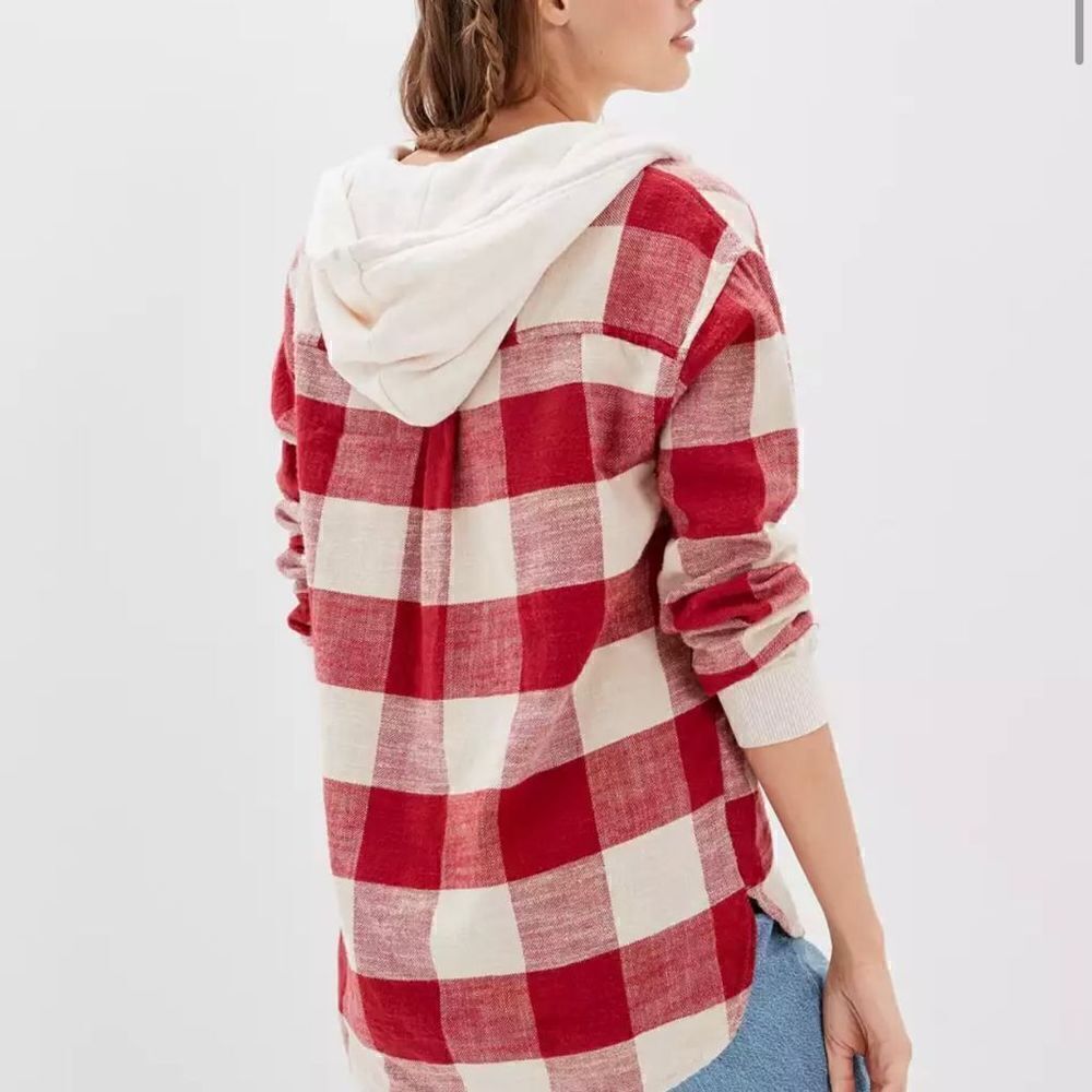 American‎ Eagle Oversized Hoodie button up red checkered  Flannel M